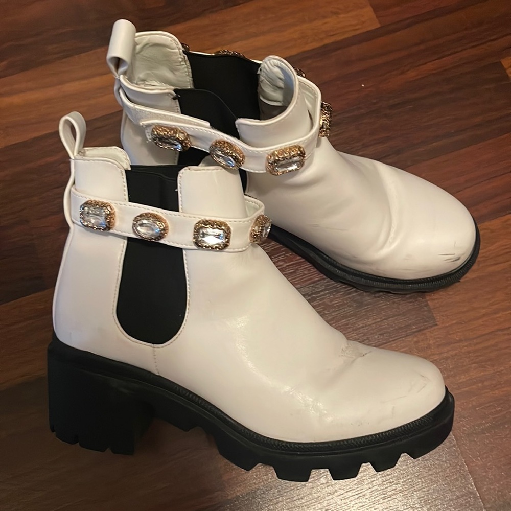 Steve Madden boots